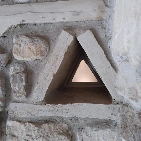Maison La Petite Cour - *